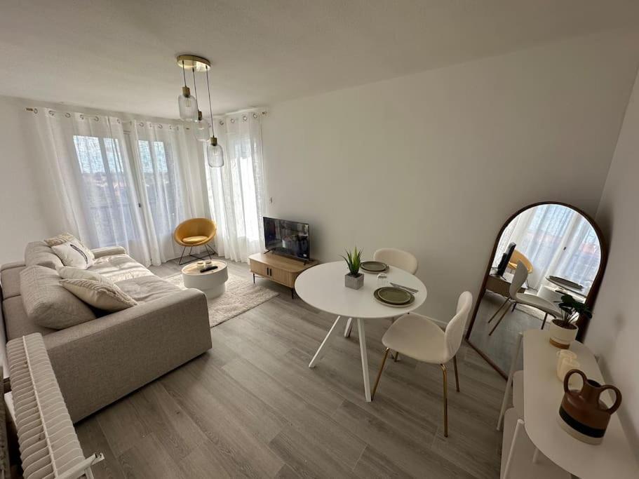 T3 Moulin A Vent Proche Upvd Apartment Perpignan Ngoại thất bức ảnh